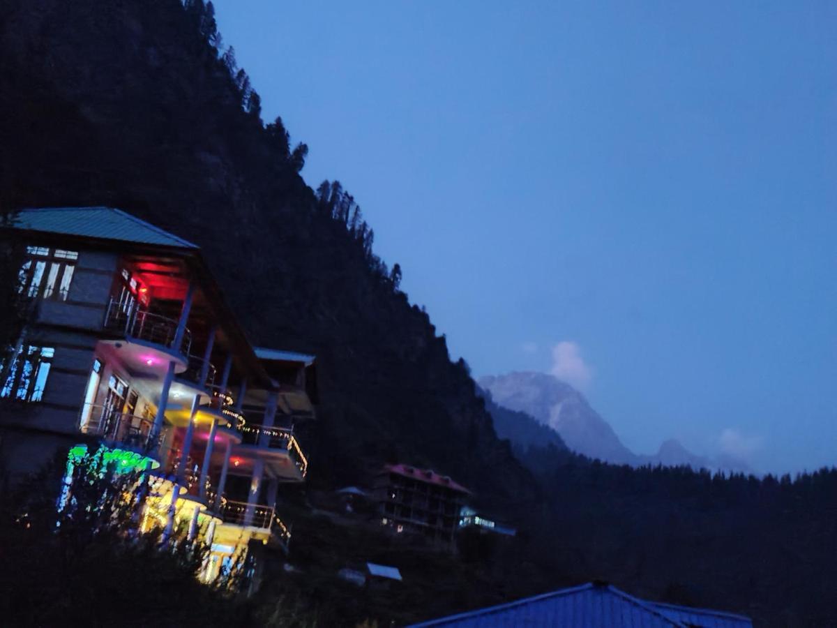 Cafe Kush Hotel Tosh Exterior photo